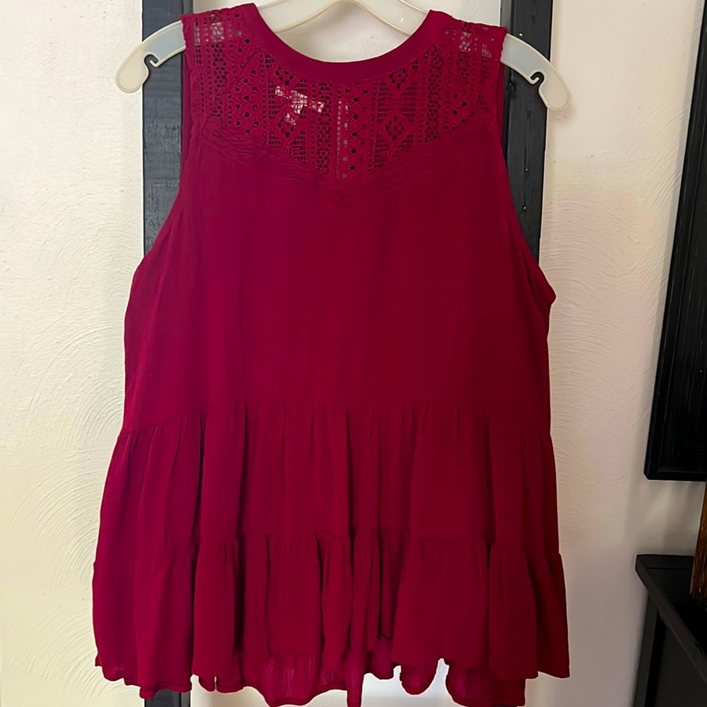 Maurice’s Maroon Sleeveless Top Size Medium